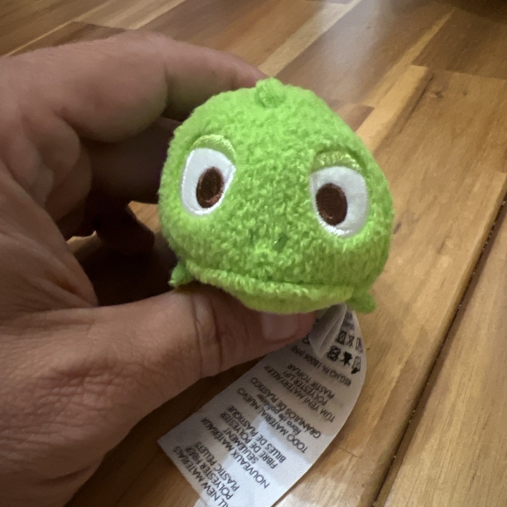 Disney Mini Tsum Tsum Plush - Pascal from Tangled - Disney Store US - Picture 4 of 7
